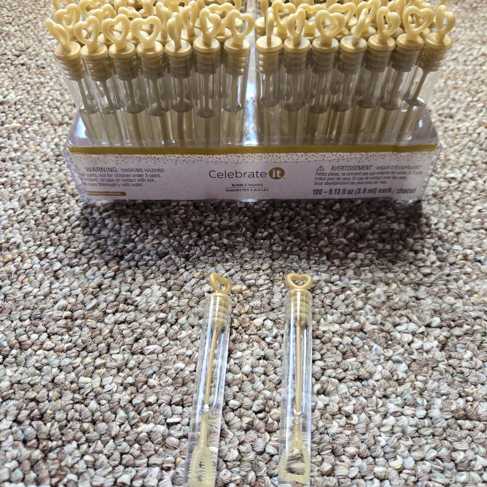 Celebrate It Gold Heart Bubble Tubes
